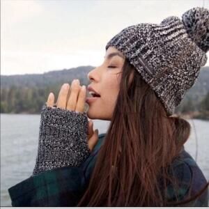Rebecca Minkoff Beanie and Arm Warmer Black Knit One Size New